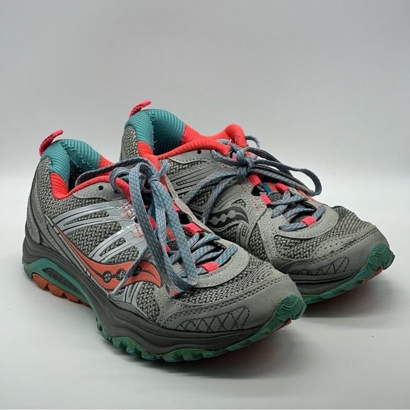 Saucony Excursion TR10 Gray & Coral Running Shoes - Picture 1 of 10
